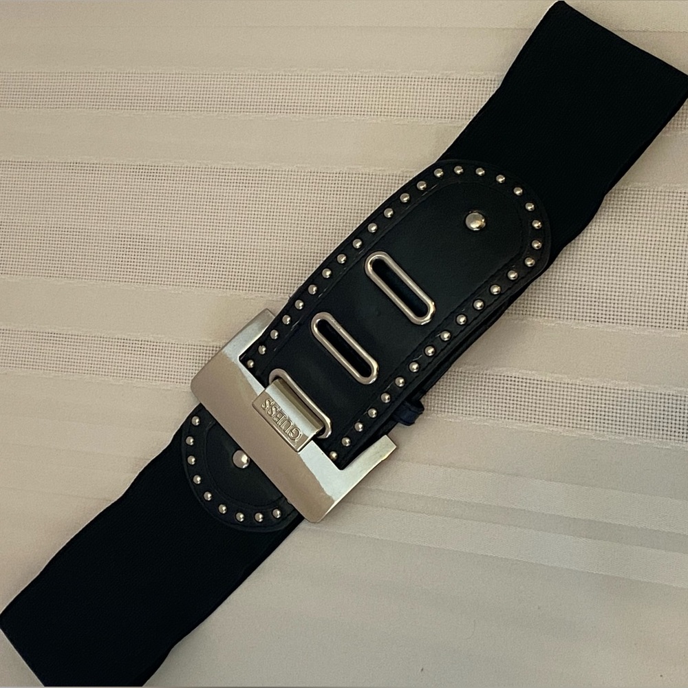 Guess Vintage 90s Stretch Belt M/L
